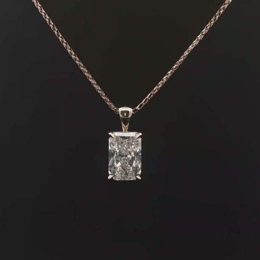IGI Radiant 5.71ct E VS1 18KR