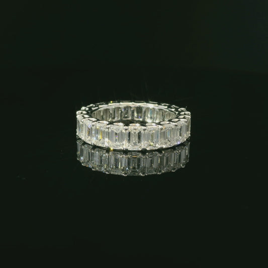 Emerald 0.30ct Each - 15,900$ HKD